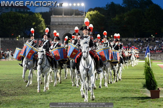 2016-06-17 Milano 039 Carosello Carabinieri a cavallo